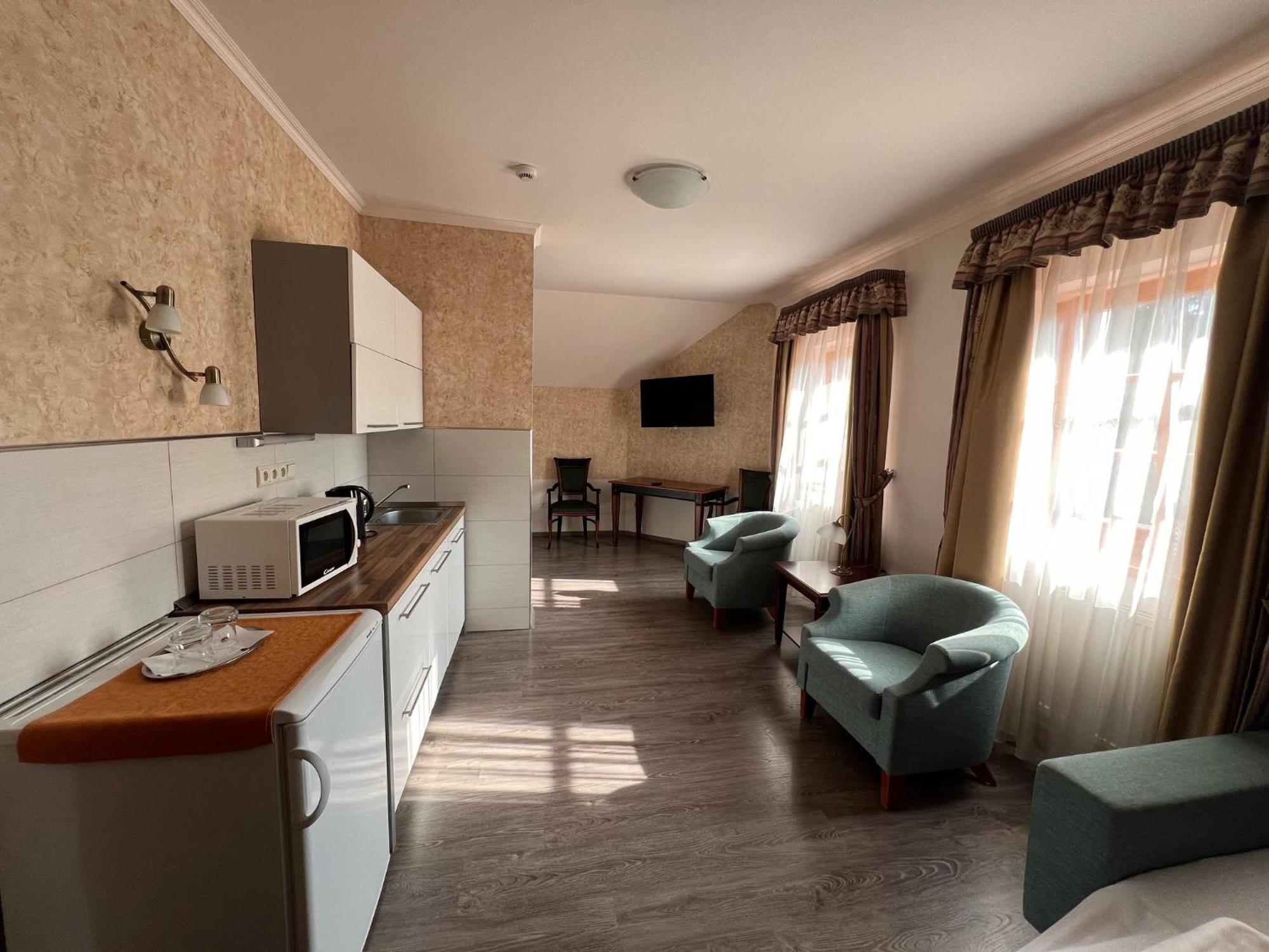 Hotel Gold Chotoviny ภายนอก รูปภาพ